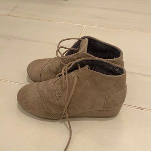 Brown toms suede shoes